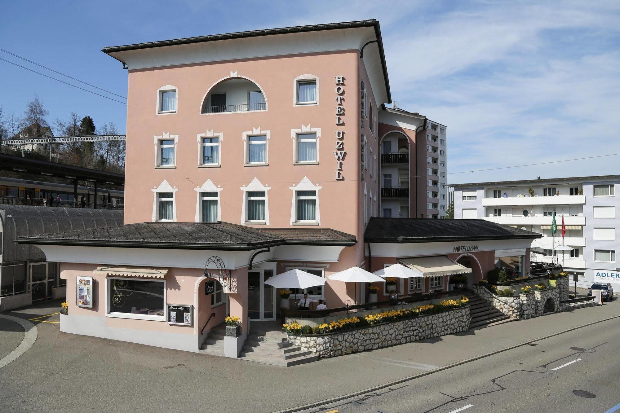 Hotel Uzwil ภายนอก รูปภาพ