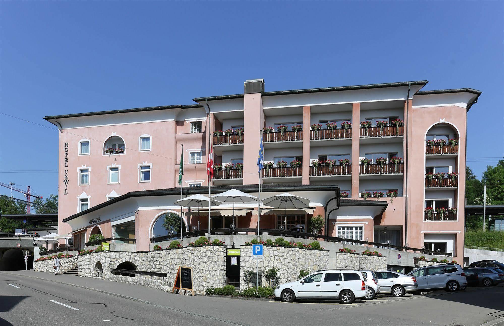 Hotel Uzwil ภายนอก รูปภาพ