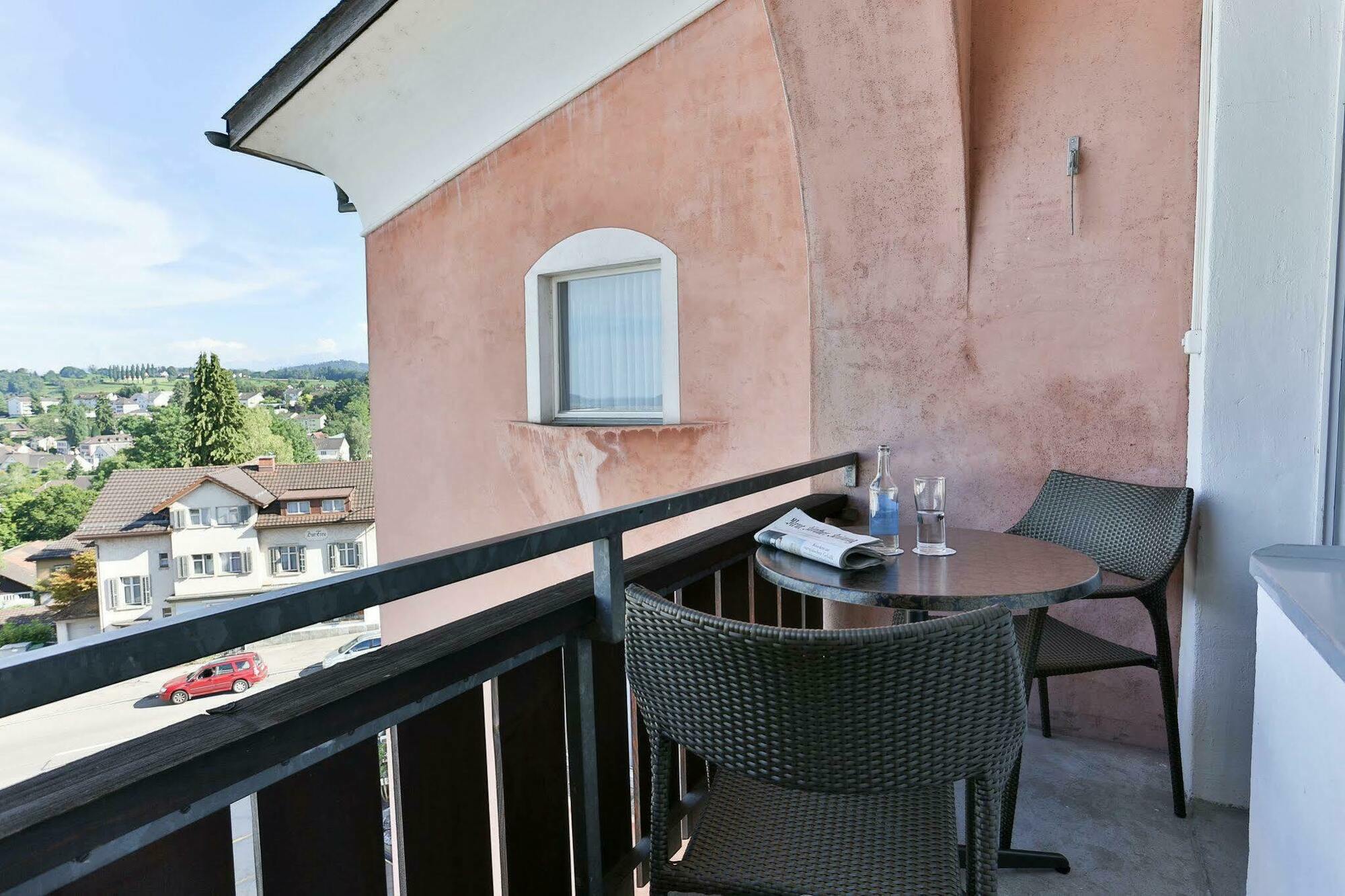 Hotel Uzwil ภายนอก รูปภาพ